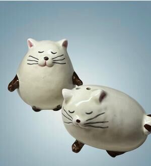 Vintage Norcrest Morris Cat Salt Pepper Shakers Japan Sleeping Kitty Pair